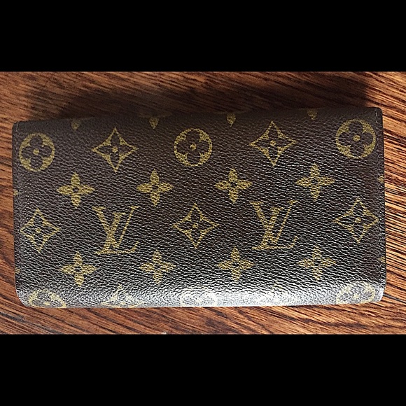 Louis Vuitton Wallet - Picture 5 of 16